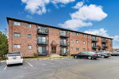6820 W Raven Street #1B, Chicago, IL 60631 - Photo 1