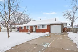 40 Codorus Rd, Montgomery, IL 60538 - Photo 1