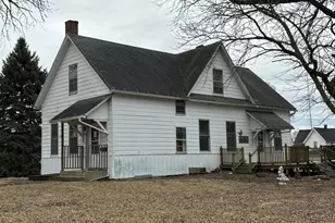 524 W Franklin St, Paxton, IL 60957 - Photo 1