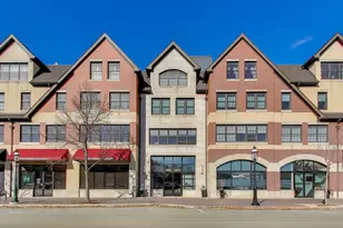 10 E Burlington St, Riverside, IL 60546 - Photo 1