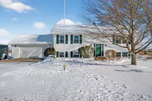 2420 N Dwight Rd, Morris, IL 60450 - Photo 1