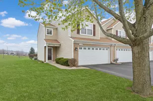 718 Baxter Ct, Lake Villa, IL 60046 - Photo 1