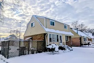 3253 Bernice Rd, Lansing, IL 60438 - Photo 1