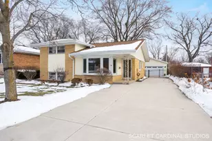 591 S Grace St, Lombard, IL 60148 - Photo 1