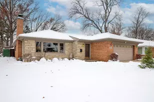 320 Cornell Ave, Des Plaines, IL 60016 - Photo 1