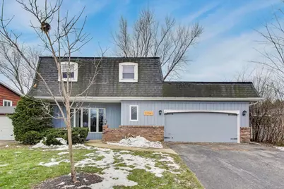21061 W Marion Avenue, Mundelein, IL 60060 - Photo 1
