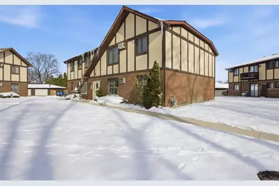 4654 W 131st Street #1S, Alsip, IL 60803 - Photo 1