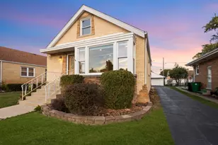 1907 Suffolk Ave, Westchester, IL 60154 - Photo 1