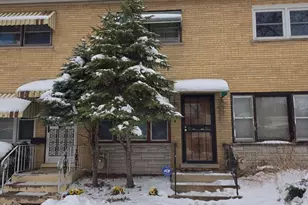 934 E 84th Pl, Chicago, IL 60619 - Photo 1