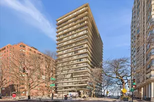 5801 N Sheridan Rd, Chicago, IL 60660 - Photo 1