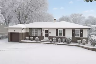 243 N Richards Dr, Palatine, IL 60074 - Photo 1