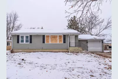 409 N Iowa Avenue, Villa Park, IL 60181 - Photo 1