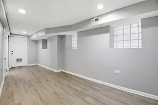 4245 W Monroe St, Chicago, IL 60624 - Photo 1