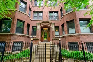 926 W Margate Terrace, Chicago, IL 60640 - Photo 1