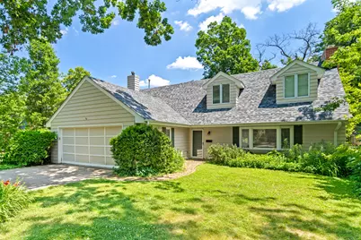 321 Newman Court, Lake Bluff, IL 60044 - Photo 1