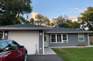 418 Ray May Dr, Joliet, IL 60433 - Photo 1