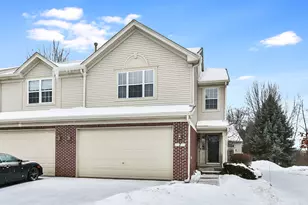 7 Shade Tree Ct, Algonquin, IL 60102 - Photo 1
