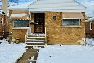 12915 S Parnell Ave, Chicago, IL 60628 - Photo 1