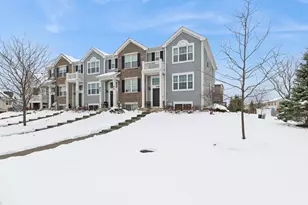 308 Niagara Dr, Volo, IL 60073 - Photo 1