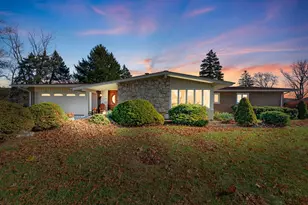 23 Croydon Ln, Oak Brook, IL 60523 - Photo 1