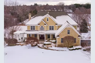 2810 Oak Ridge Road, Crystal Lake, IL 60012 - Photo 1