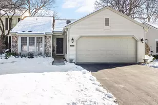 1961 Wexford Cir, Wheaton, IL 60189 - Photo 1
