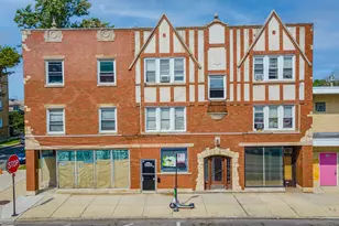 2702 N Laramie Ave, Chicago, IL 60639 - Photo 1