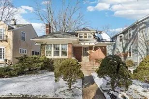 1201 Noyes St, Evanston, IL 60201 - Photo 1