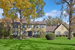 1150 Nottingham Ln, Elgin, IL 60120 - Photo 1