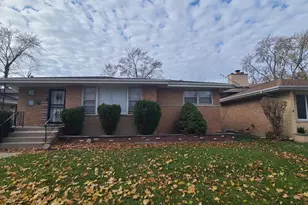 15540 Woodlawn E Ave, South Holland, IL 60473 - Photo 1