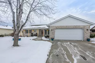 550 Meadows Rd S, Bourbonnais, IL 60914 - Photo 1