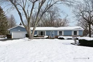 38383 N Tewes Ct, Beach Park, IL 60087 - Photo 1