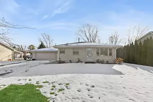 2420 Pecan St, Joliet, IL 60435 - Photo 1