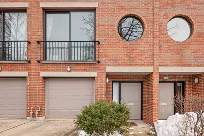 3027 N Greenview Avenue, Chicago, IL 60657 - Photo 1