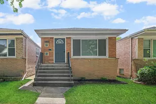 1707 E 93rd St, Chicago, IL 60617 - Photo 1