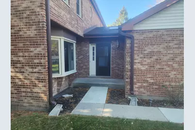 1612 N Windsor Drive, Arlington Heights, IL 60004 - Photo 1