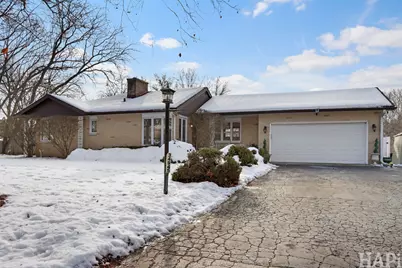 34945 N Leonard Avenue, Ingleside, IL 60041 - Photo 1