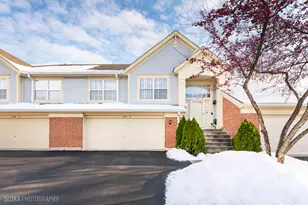 347 Ashford Cir, Bartlett, IL 60103 - Photo 1