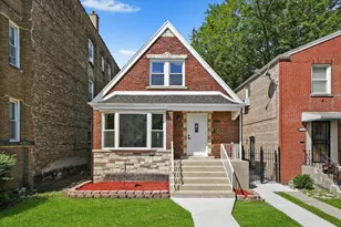 10436 S Eberhart Ave, Chicago, IL 60628 - Photo 1