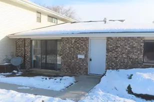 1305 Wakeby Ln, Schaumburg, IL 60193 - Photo 1