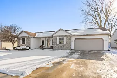 1240 E Truman Drive, Bradley, IL 60915 - Photo 1