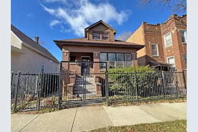 938 N Leamington Avenue, Chicago, IL 60651 - Photo 1