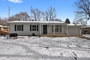 806 Adrian St, Yorkville, IL 60560 - Photo 1