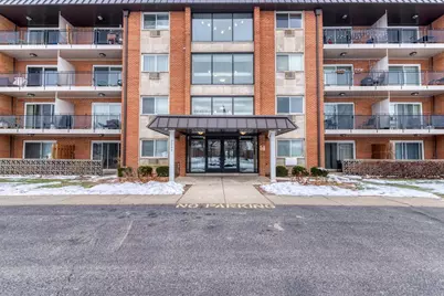 2234 S Goebbert Road #118, Arlington Heights, IL 60005 - Photo 1