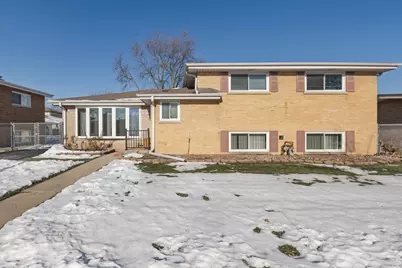 7910 Churchill Street, Morton Grove, IL 60053 - Photo 1