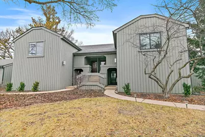 25 Shoreline Road #D, Lake Barrington, IL 60010 - Photo 1