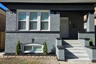 8548 S Essex Ave, Chicago, IL 60617 - Photo 1