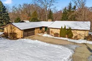 10160 W Fairbanks Ave, Beach Park, IL 60099 - Photo 1