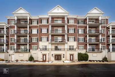 434 McDaniels Circle #401, Clarendon Hills, IL 60514 - Photo 1