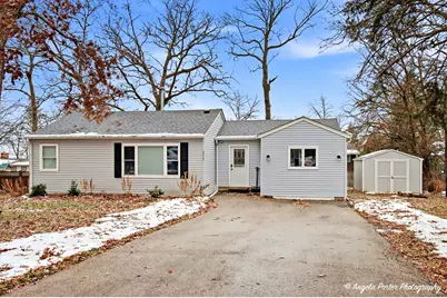 8915 Pine Avenue, Wonder Lake, IL 60097 - Photo 1